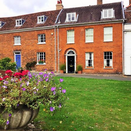 St Mary'S Bed & Breakfast Bury St. Edmunds Exterior photo
